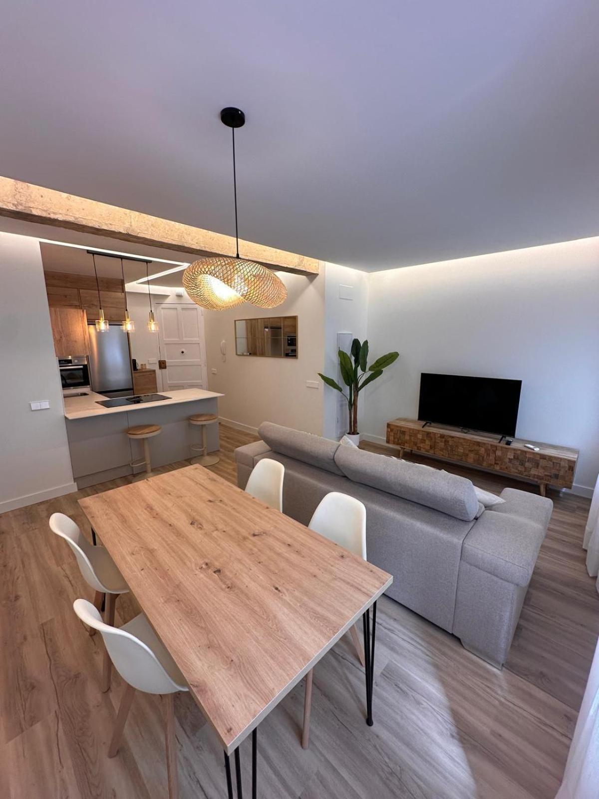 El Sueno De Luca, Parking Gratuito Centro Apartment Logrono Luaran gambar